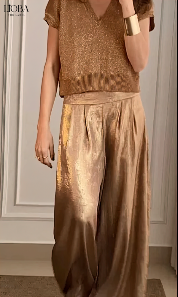 Leisha™ | Kurzes Hemd und goldene Hose Set